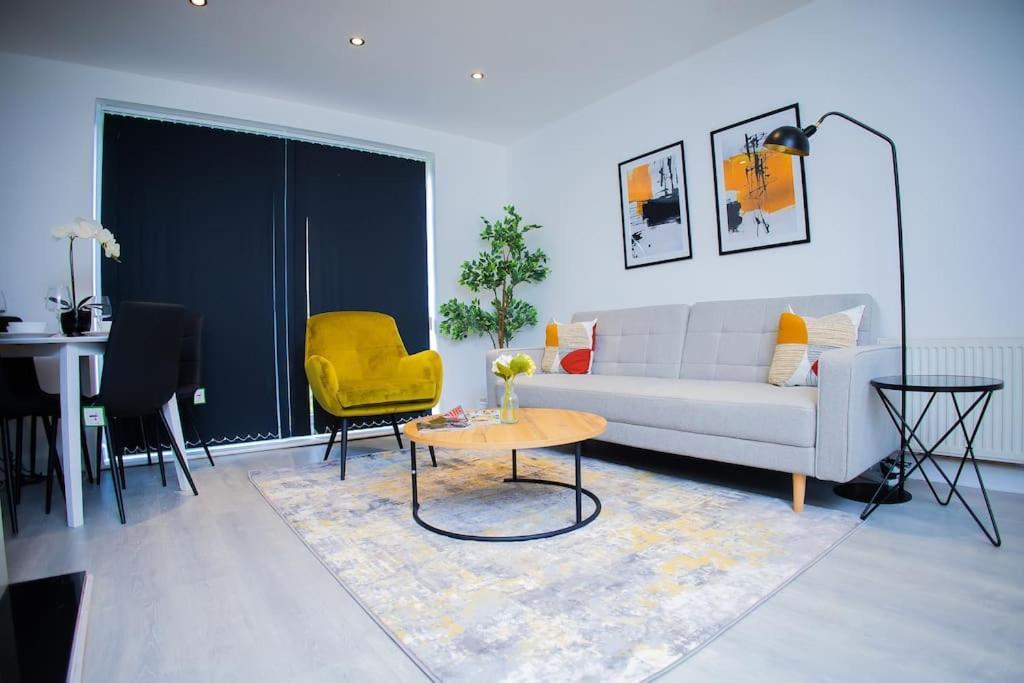 Isinmi Home - Close To Mcr City Manchester Dış mekan fotoğraf