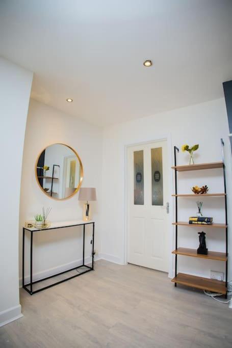 Isinmi Home - Close To Mcr City Manchester Dış mekan fotoğraf
